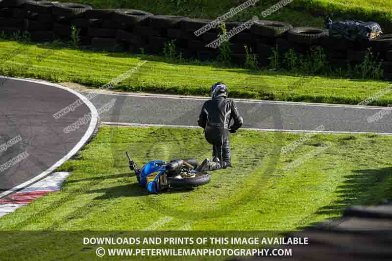 cadwell no limits trackday;cadwell park;cadwell park photographs;cadwell trackday photographs;enduro digital images;event digital images;eventdigitalimages;no limits trackdays;peter wileman photography;racing digital images;trackday digital images;trackday photos